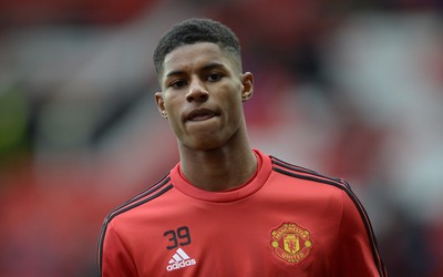 华体会电竞独家-于帕梅卡诺这转身速度是短板