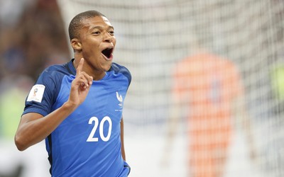 华体会电竞热评-阿坎吉防守锁死本泽马